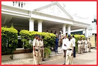Police security at house of Dhairyasheel  Mane
