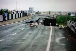 Heavy Rain in MP a part of Bhopal Jabalpur Highway collapsed