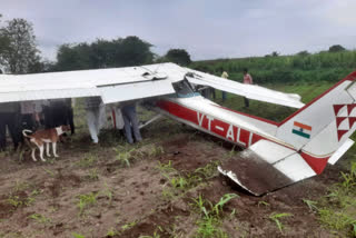 trainer-aircraft-crashes-in-pune-pilot-injured