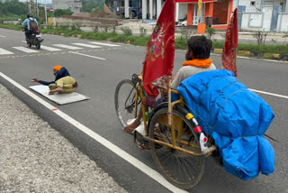 Devotees who went on Dandavat Yatra from UP reached Una