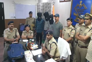 5 accused arrested while disclosing 4 thefts