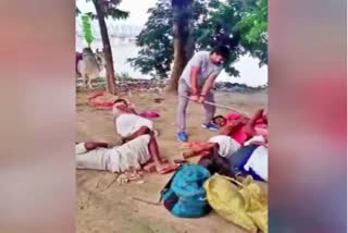 six suspected youths assaulted in Vaishali viral goes video