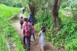 بانڈی پورہ کے ارن درد پورہ کا پلکار محلہ کئی بنیادی سہولیات سے محروم