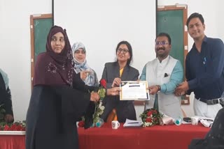 بامو یونیورسٹی کے شعبہ اردو میں  ادبی نشست کا انعقاد
