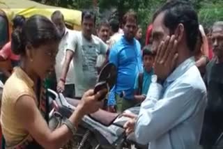 youth harassing beaten by women in Godadara