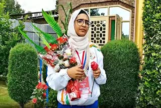 Raunaq Riaz in Sopore  Martial Arts Championship  Riaz Wins silver medal in the Philippine  Baramulla district in North Kashmir  Kashmir Players  Sports News  रौनक रियाज  रौनक रियाज का स्वागत  फिलीपीन मार्शल आर्ट्स चैंपियनशिप  रजत पदक विजेता रौनक रियाज  खेल समाचार  मार्शल आर्ट गेम्स