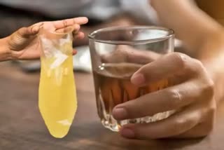 condom washed water drinking by youth in west Bengal  Condom water drink to getting high in Durgapur  west Bengal condom news  Durgapur news  ಕಾಂಡೋಮ್​ ಹಬ್​ ಆಗಿ ಮಾರ್ಪಡುತ್ತಿದೆ ದುರ್ಗಾಪುರ ಜಿಲ್ಲೆ  ಪಶ್ಚಿಮಬಂಗಾಳದಲ್ಲಿ ಕಾಂಡೋಮ್​ ಕುದಿಸಿ ನೀರು ಕುಡಿಯುತ್ತಿರುವ ಯುವಕರು  ಪಶ್ಚಿಮ ಬಂಗಾಳ ಕಾಂಡೋಮ್​ ಸುದ್ದಿ  ದುರ್ಗಾಪುರ ಸುದ್ದಿ