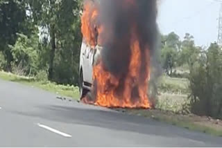 Moving Car Caught Fire in Bhind