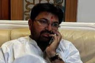 Shiv Sena Dy. Leader flees to Eknath Shinde camp