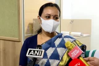 veena george on death of suspected monkeypox patient  monkeypox suspected youth dies in kerala  kerala health minister on monkeypox  മങ്കി പോക്‌സ് ലക്ഷണങ്ങളോടെ യുവാവ് മരിച്ചു  വീണ ജോര്‍ജ് മങ്കി പോക്‌സ് സംശയം യുവാവ് മരണം  മങ്കി പോക്‌സ് തൃശൂര്‍ യുവാവ് മരണം  മങ്കി പോക്‌സ് സംശയം യുവാവ് മരിച്ചു