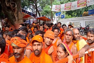 crowd-of-devotees-gathered-in-baba-nagari-deoghar-on-third-monday
