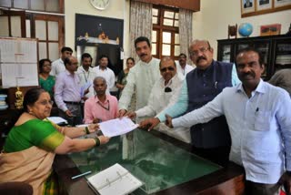 former-minister-baburao-chinchansur-submits-nomination-form-from-bjp
