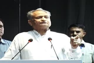 cm gehlot counter attack on central government