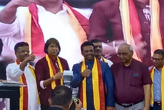 jhulan-goswami-is-true-champion-says-leander-paes-in-east-bengal-103rd-foundation-day