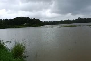 കനത്ത മഴ  മണിമലയാറിലും പമ്പയിലും ജലനിരപ്പ് ഉയര്‍ന്നു  പത്തനംതിട്ടയില്‍ മഴ ശക്തം  Water level has risen in Manimalayar and Pampa  Manimalayar and Pampa  Water level has risen  മണിമലയാറിലും പമ്പയിലും ജലനിരപ്പ് ഉയര്‍ന്നു