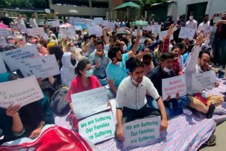 Etv Bhaadvocates-protest-in-jammu-against-pending-demandsrat