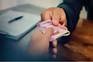 acb-arrests-tehsildar-for-taking-bribe-one-lake-twenty-thousand-in-pantha-chowk-srinagar