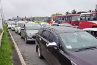 Traffic on Pune-Bengaluru highway