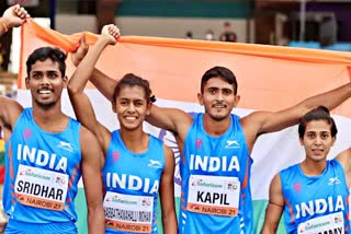 Etv Bhar Indian mixed 4400 relay team wins silver Indians at World U20 Athletics Indian athletics updates Barath Sridhar India wins silver at
