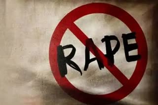 After 27 years woman in court in rape case  Woman in court to find childs father after 27 years  27 വര്‍ഷങ്ങള്‍ക്ക് ശേഷം പീഡനക്കേസുമായി യുവതി കോടതിയില്‍  27 വർഷത്തിന് ശേഷം കുട്ടിയുടെ പിതാവിനെ കണ്ടെത്താൻ യുവതി കോടതിയിൽ  പീഡനത്തിലൂടെ ജനിച്ച കുഞ്ഞിന്‍റെ പിതാവിനെ കണ്ടെത്താന്‍ 27 വര്‍ഷം കഴിഞ്ഞ് യുവതി കോടതിയില്‍  raped women at the age of 12 in court to find childs father after 27 years  rape news from Uttar Pradesh