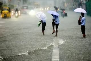 Schools and colleges leave due to heavy rain  heavy rain  Schools and colleges leave  Schools and colleges leave in tamil nadu  பள்ளிகளுக்கு விடுமுறை  கனமழை காரணமாக பள்ளிகளுக்கு விடுமுறை  தமிழ்நாட்டில் கனமழை  பள்ளி கல்லூரிகளுக்கு விடுமுறை