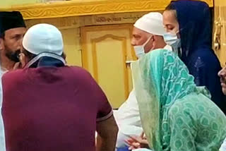 Former cricketer Mohammad Azharuddin  Khwaja Gharib Nawaz Dargah  Azharuddin visited Khwaja Gharib Nawaz Dargah in Ajmer  ಭಾರತೀಯ ಕ್ರಿಕೆಟ್ ತಂಡದ ಮಾಜಿ ನಾಯಕ ಮುಹಮ್ಮದ್ ಅಜರುದ್ದೀನ್  ಹಜರತ್ ಖವಾಜಾ ಘರಿಬ್ ನವಾಜ್ ದರ್ಗ  ಹಜರತ್ ಖವಾಜಾ ಘರಿಬ್ ನವಾಜ್ ದರ್ಗಾಕ್ಕೆ ಭೇಟಿ ನೀಡಿದ ಮುಹಮ್ಮದ್ ಅಜರುದ್ದೀನ್