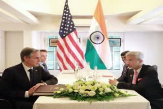 विदेश मंत्री एस जयशंकर ने नोम पेन्ह में अमेरिकी विदेश मंत्री एंटनी ब्लिंकन से मुलाकात की