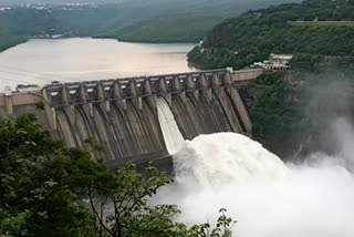 water released from the srisailam dam through one gate