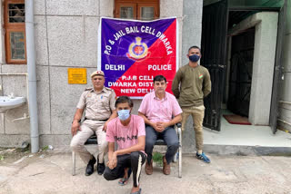 पुलिस की गिरफ्त में आरोपी