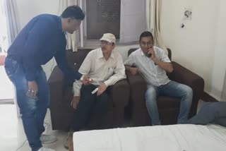 Khandwa Piyush Aggarwal taking Bribe