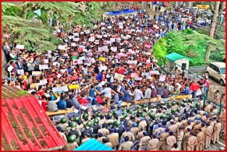 Apple Growers Protest in Shimla