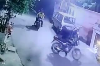 3 Bikes Stolen in front Police Station