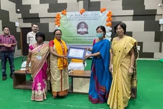 Etv BharatLok kalyan sewa Award presented to Remina Rupchik