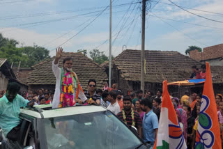 malda-residents-welcome-newly-appointed-bengal-minister-tajmul-hossian