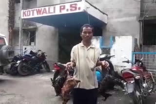 Farmer rushes to Police Station with dead hen for justice