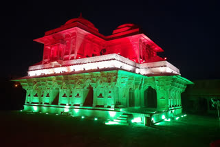 World Heritage sites emblazoned with lights in Agra under Azadi Ka Amrit Mahotsav