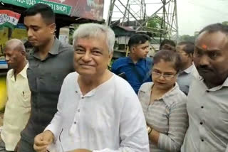 Pradip Kumar Majumdar gets warm welcome after returning Durgapur