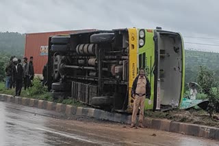 ksrtc-bus-accident-near-belagavi