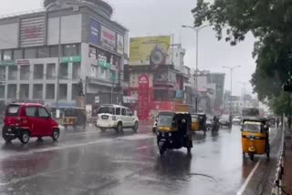 weather updates kerala  rain updates kerala  heavy rain in kerala  rain latest news  ഒറ്റപ്പെട്ട ശക്തമായ മഴ  യെല്ലോ അലർട്ട്  മലയോര മേഖല  ജാഗ്രത നിർദേശം  മഴ ജാഗ്രത നിർദേശം  കേന്ദ്ര കാലാവസ്ഥ വകുപ്പ്  ന്യൂനമർദം  മണ്ണിടിച്ചിൽ  ഉരുൾപൊട്ടൽ