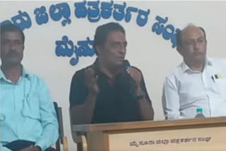 No one can not correct the country's deteriorating system: Actor Prakash Raj