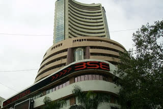 Sensex gains 110 pts in early trade