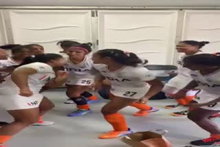 indian-women-hockey-team-dances-in-joy-of-victory