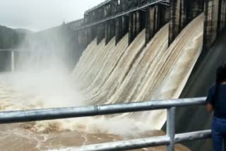 7 Gates of Tawa dam Opened