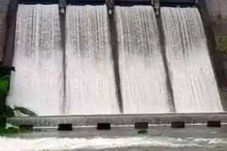 kaki anathod dam opened  dam opened  kaki anathod dam  kaki anathod dam opened Pathanamthitta  കക്കി ആനത്തോട് ഡാം  കക്കി ഡാം  കക്കി ആനത്തോട് ഡാമിന്‍റെ ഷട്ടറുകള്‍ തുറന്നു  കക്കി ആനത്തോട് ഡാമിന്‍റെ നാല് ഷട്ടറുകള്‍ തുറന്നു  ആനത്തോട് ഡാമിന്‍റെ ഷട്ടറുകൾ തുറന്നു  പമ്പ നദി  പത്തനംതിട്ട  ഡാം തുറന്നു  kerala news  kerala latest news  latest malayalam news today  kerala news live  kerala malayalam news live  kerala varthakal today  കേരള വാര്‍ത്തകള്‍  കേരള വാര്‍ത്തകള്‍ ലൈവ്  ജില്ല വാര്‍ത്തകള്‍  എറ്റവും പുതിയ വാര്‍ത്തകള്‍  ഇന്നത്തെ ലൈവ് ന്യൂസ്  ഇന്നത്തെ പ്രധാന വാര്‍ത്തകള്‍  മലയാളം വാര്‍ത്തകള്‍ ലൈവ്  പുതിയ വാര്‍ത്തകള്‍