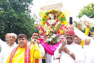 Lord Mahakaleshwar on Udaipur tour