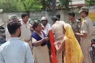 Fight in SNMMCH dhanbad
