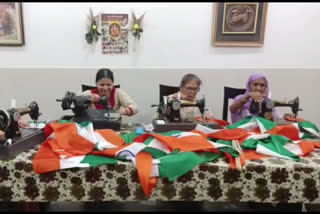 Karnal: 50 elderly from an old age homes prepare tricolor to support 'Har Ghar Tiranga'