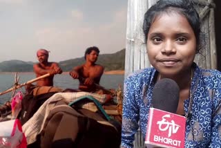 Etv Bhfirst kani tribe girl to attend college  abhinaya first kani tribe girl to attend college  first kani tribe girl to attend college in tamil nadu  കനി ഗോത്ര വിഭാഗം ബിരുദ പ്രവേശനം ആദ്യ പെണ്‍കുട്ടി  അഭിനയ അയ്യപ്പന്‍ ബിരുദ പ്രവേശനം  തിരുനെല്‍വേലി അഭിനയ അയ്യപ്പന്‍ ബിരുദ പ്രവേശനം  കനി ഗോത്ര വിഭാഗത്തില്‍ നിന്ന് ബിരുദ പ്രവേശനം നേടിയ ആദ്യത്തെ പെണ്‍കുട്ടി  arat