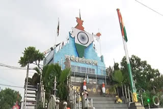 Chhattisgarh: Devotees thronging Banjdari Devi temple also salute bravehearts
