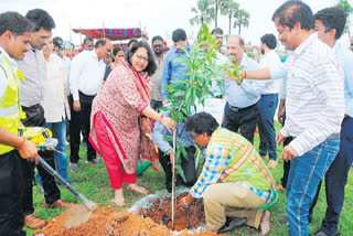 ఆ ట్వీట్‌తో దిల్లీ నుంచి హైదరాబాద్‌కు..